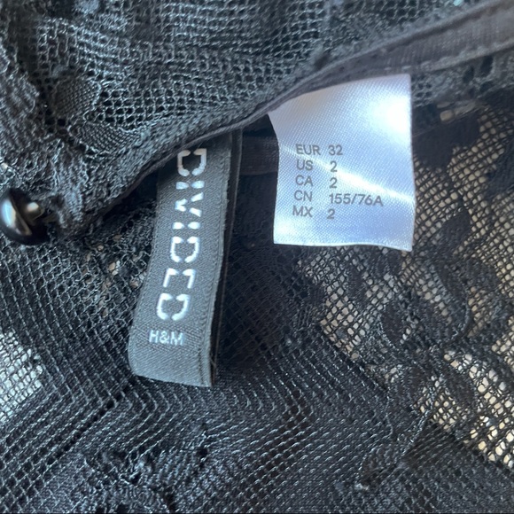H&M Lace Fit & Flare Black Dress (Size 2) - Picture 4 of 4